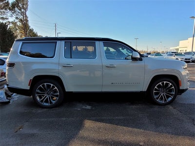 2022 Jeep Grand Wagoneer Series III