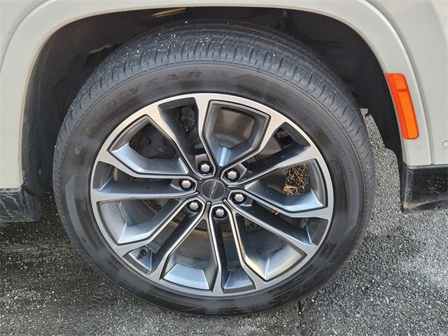 2022 Jeep Grand Wagoneer Series III