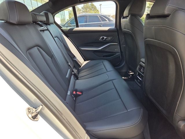 2025 BMW 3 Series 330i