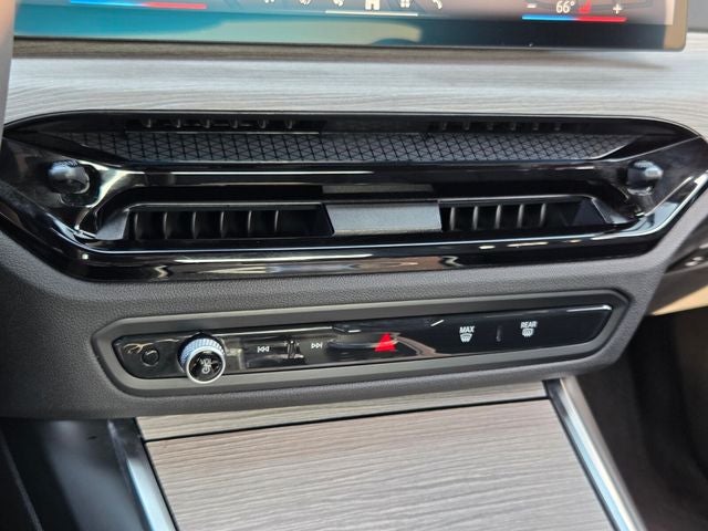 2025 BMW 3 Series 330i