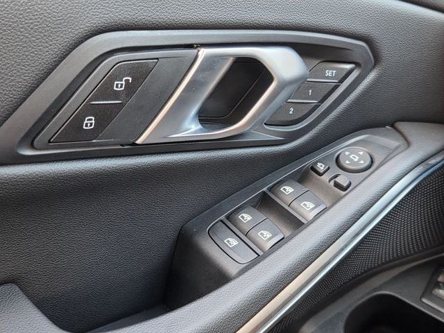 2025 BMW 3 Series 330i