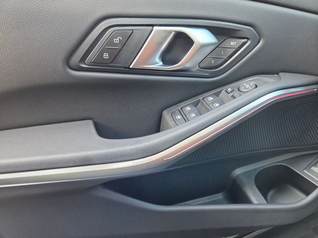 2025 BMW 3 Series 330i