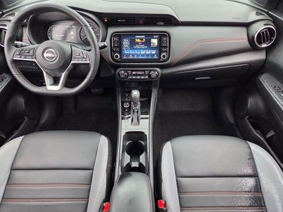 2022 Nissan Kicks SR