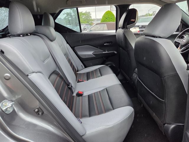 2022 Nissan Kicks SR