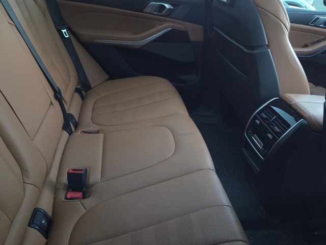 2022 BMW X5 M50i