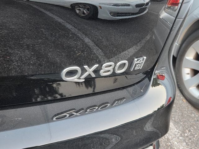 2025 INFINITI QX80 LUXE