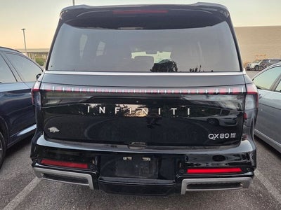 2025 INFINITI QX80 LUXE