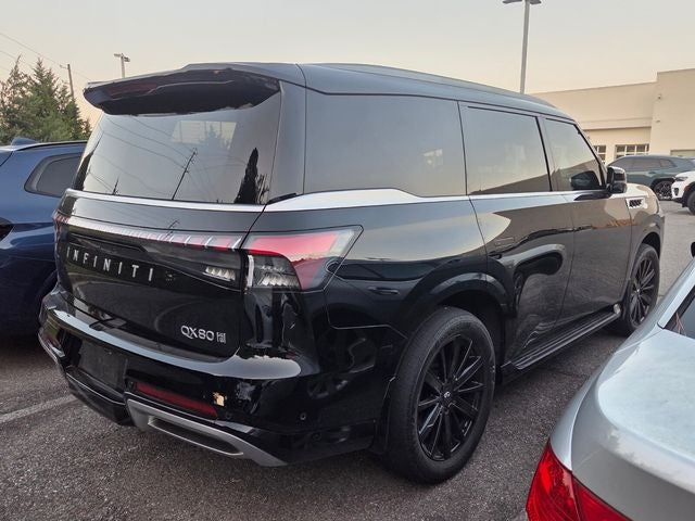 2025 INFINITI QX80 LUXE