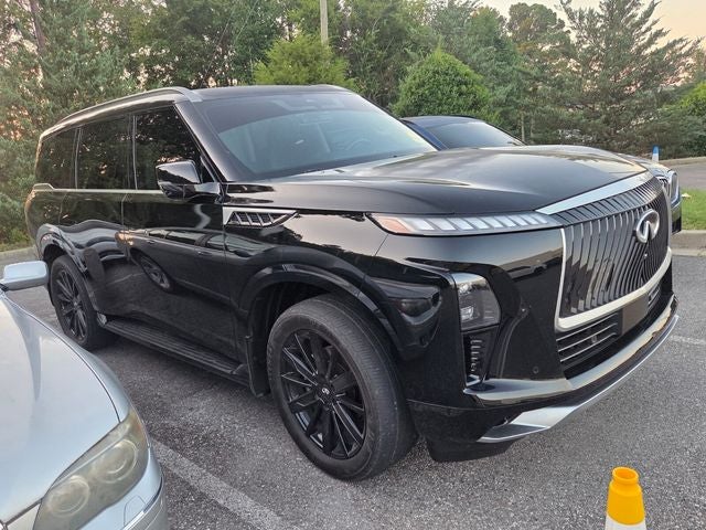 2025 INFINITI QX80 LUXE