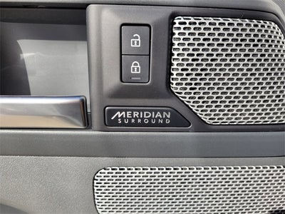 2023 Land Rover Defender 130 X-Dynamic SE