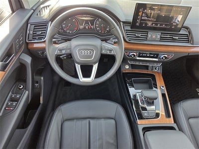 2023 Audi Q5 40 Premium quattro