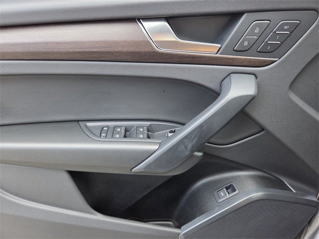 2022 Audi Q5 45 S line Premium quattro