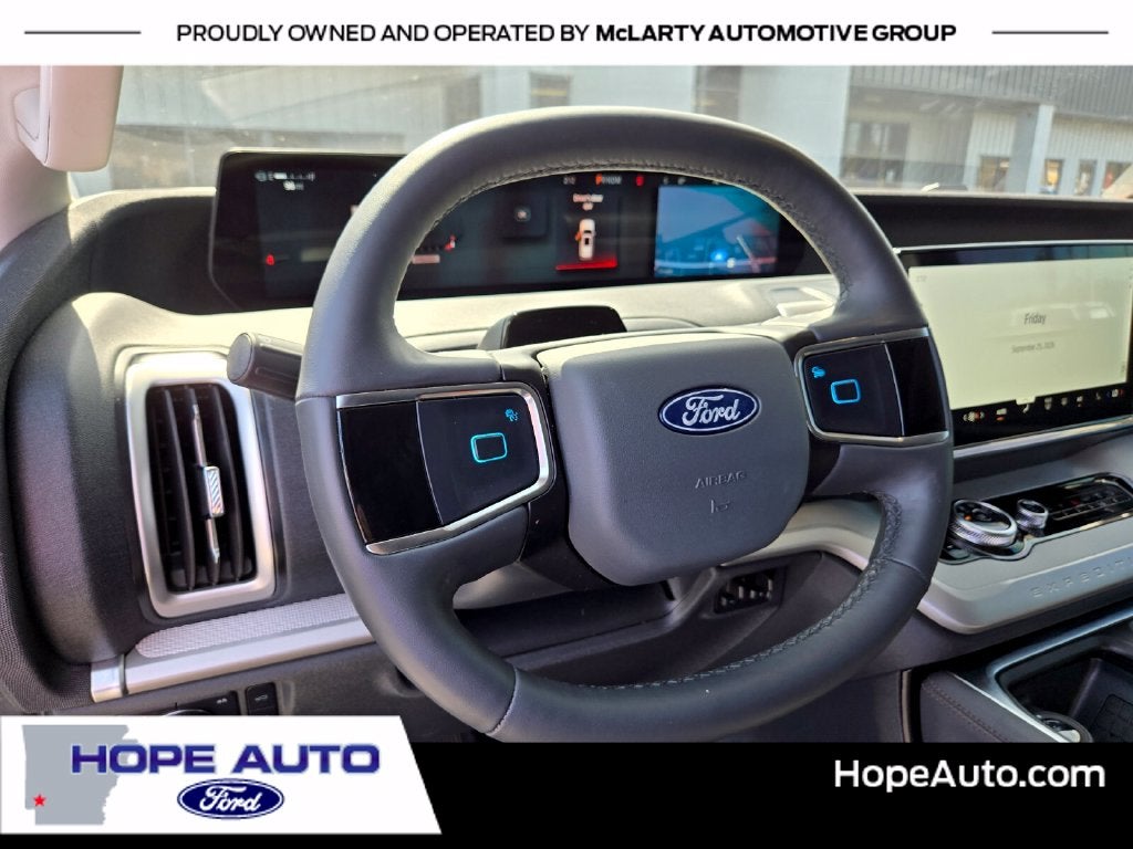 2025 Ford Expedition Active