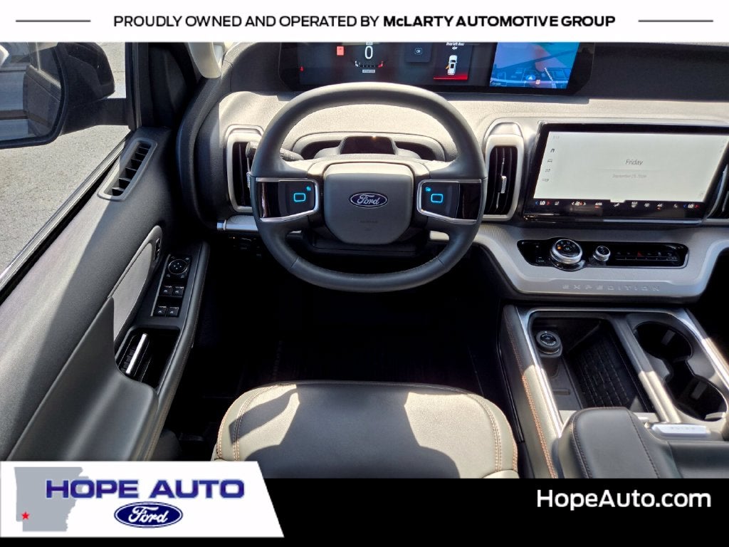2025 Ford Expedition Active