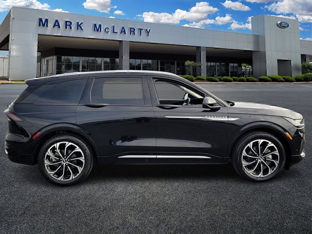 2024 Lincoln Nautilus Reserve
