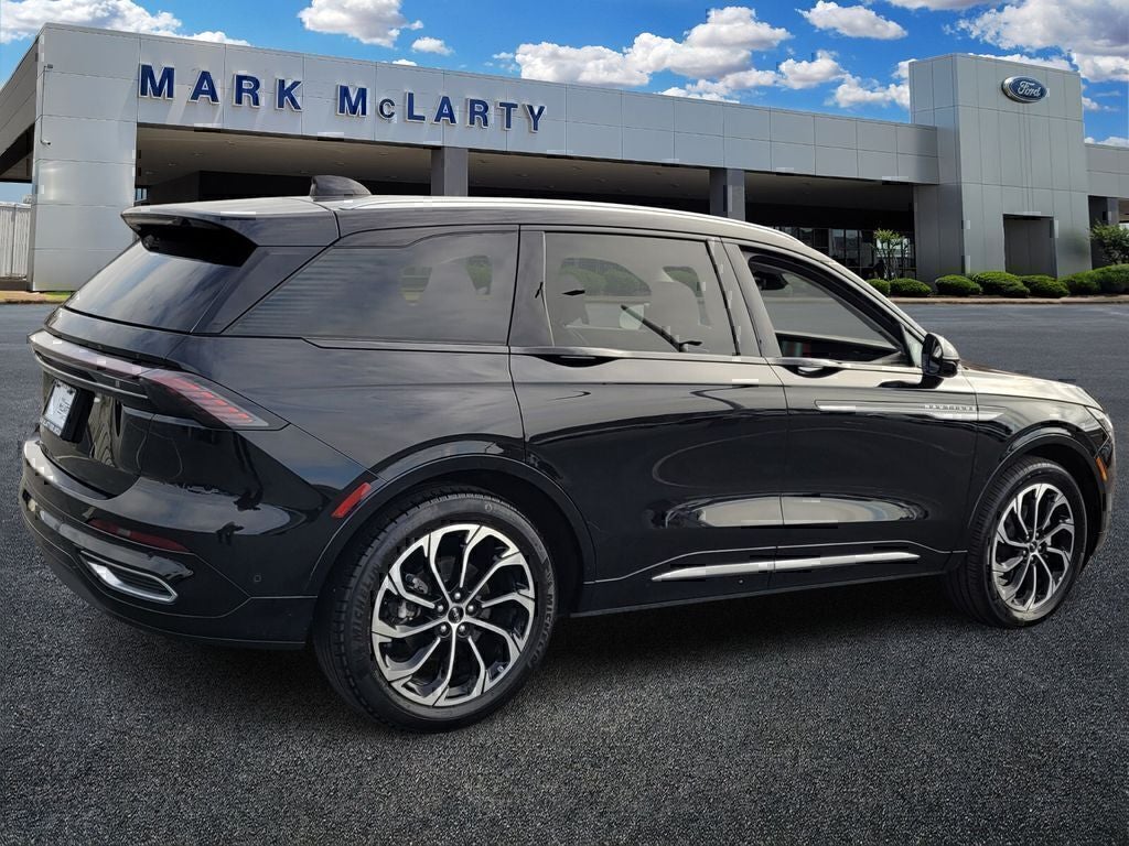 2024 Lincoln Nautilus Reserve
