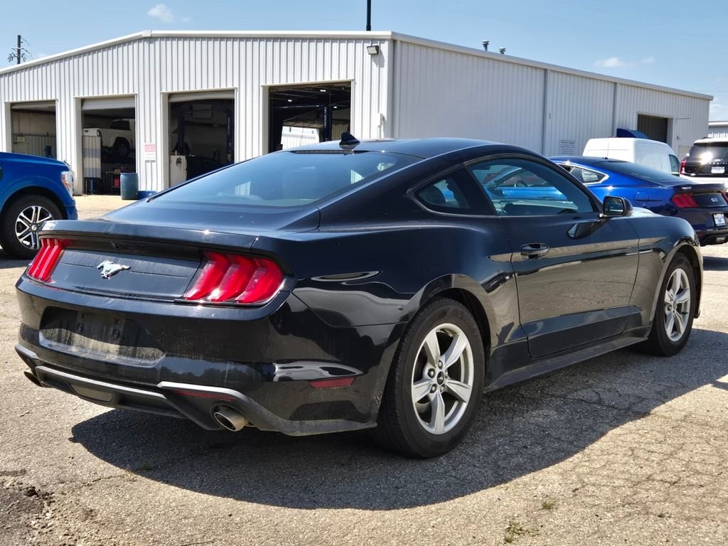 2022 Ford Mustang EcoBoost