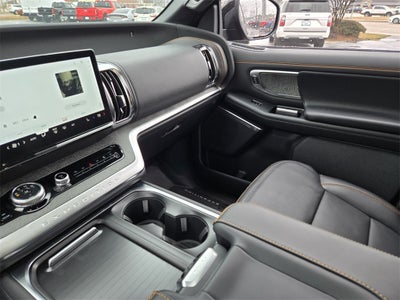 2025 Ford Expedition Tremor