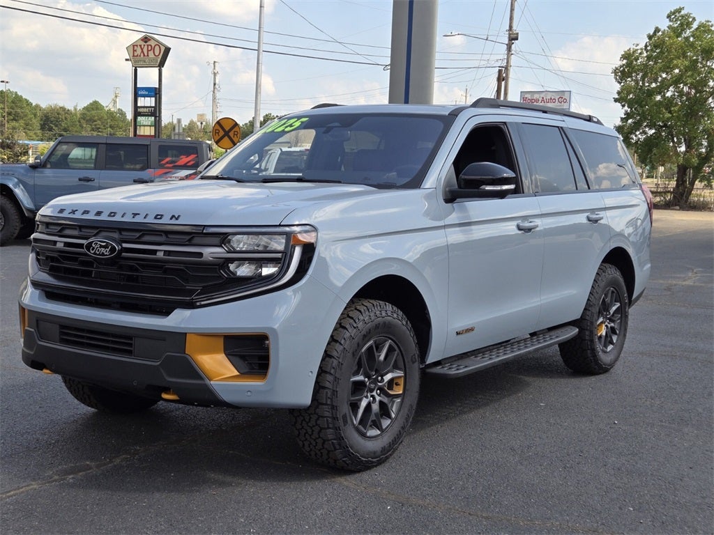 2025 Ford Expedition Tremor