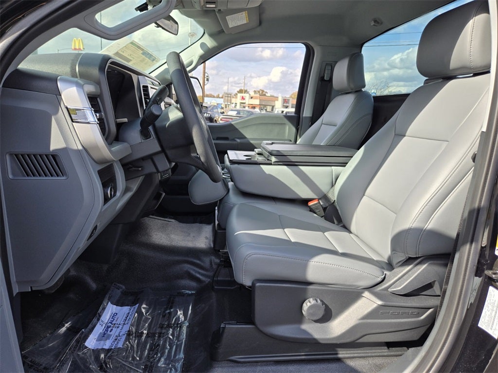 2025 Ford F-350SD XL