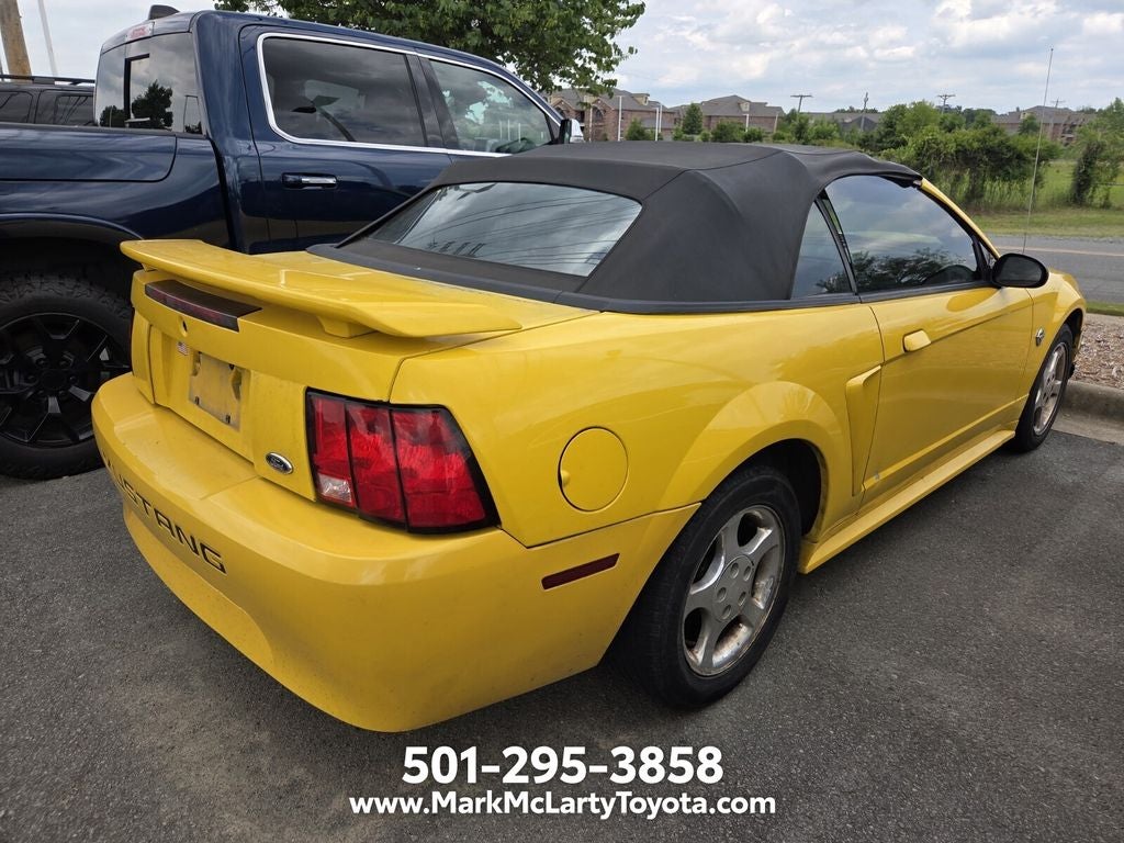 2004 Ford Mustang V6