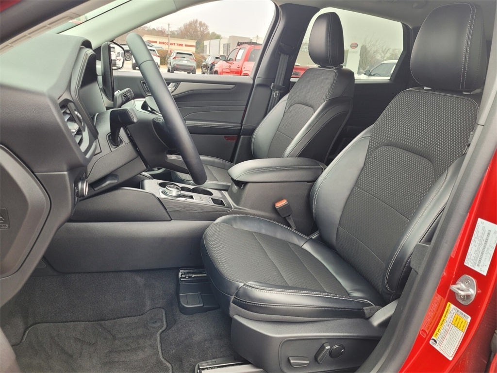 2025 Ford Escape Base