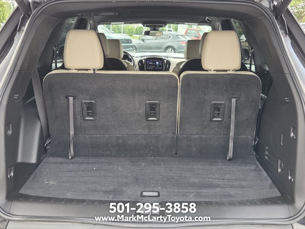 2022 Chevrolet Traverse LT Leather