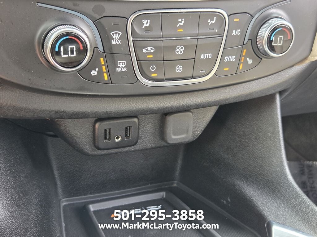 2022 Chevrolet Traverse LT Leather
