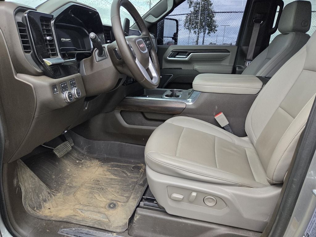 2025 GMC Sierra HD SLT
