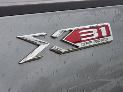 2025 GMC Sierra HD SLT