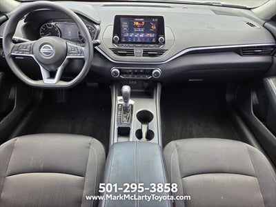 2022 Nissan Altima 2.5 SV