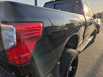 2018 Nissan Titan SV