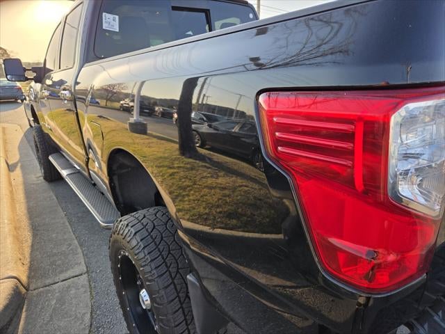 2018 Nissan Titan SV