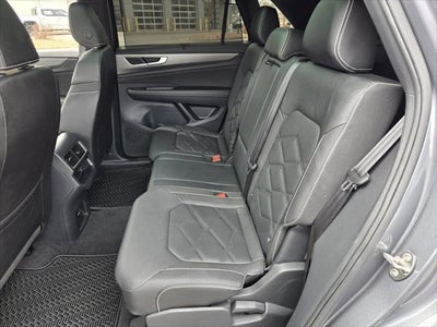 2025 Volkswagen Atlas Cross Sport 2.0T SE w/Technology