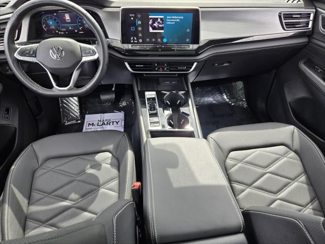 2025 Volkswagen Atlas Cross Sport 2.0T SE w/Technology
