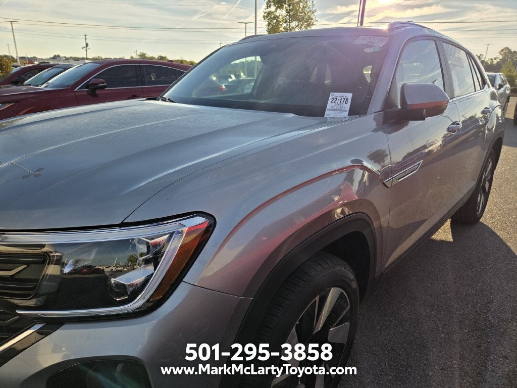 2025 Volkswagen Atlas Cross Sport 2.0T SE w/Technology