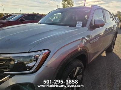 2025 Volkswagen Atlas Cross Sport 2.0T SE w/Technology