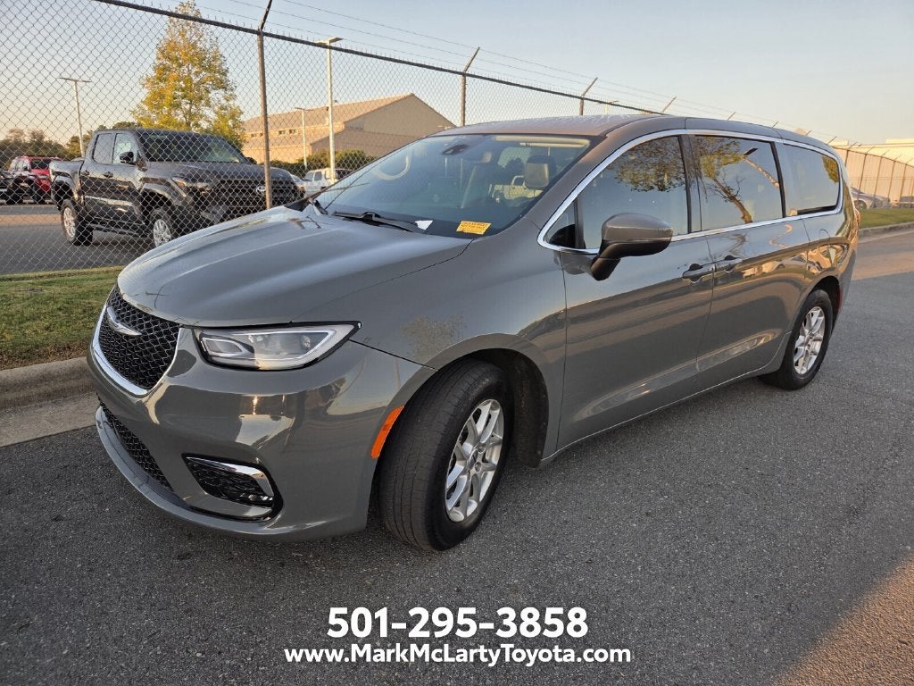 2023 Chrysler Pacifica Touring L