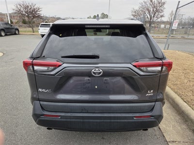 2020 Toyota RAV4 LE
