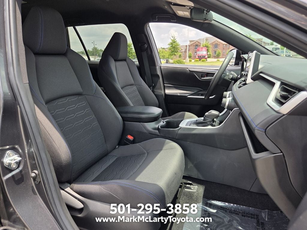 2023 Toyota RAV4 Hybrid SE