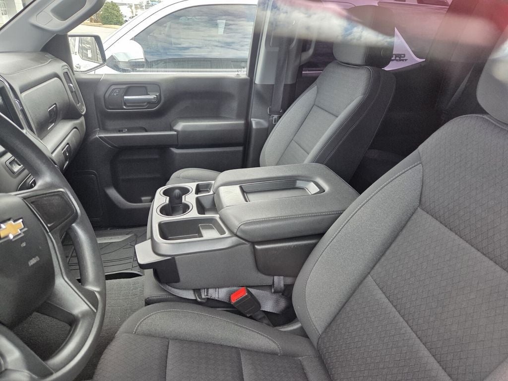 2023 Chevrolet Silverado Custom