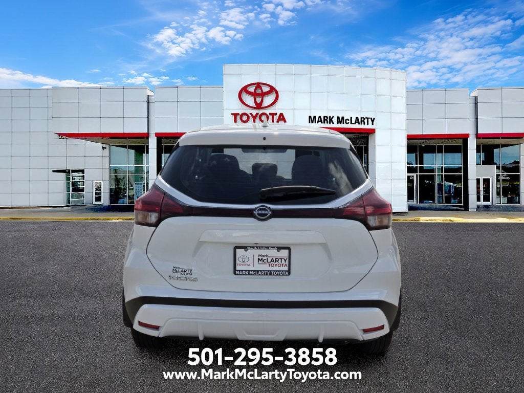 2024 Nissan Kicks S
