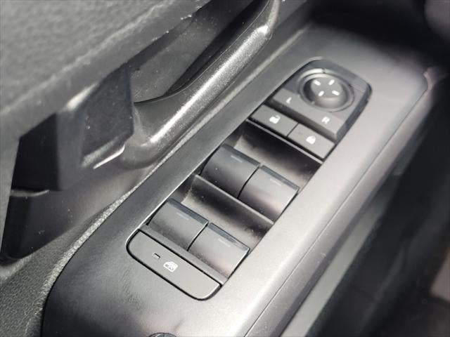 2024 Toyota TACOMA SR5 SR5