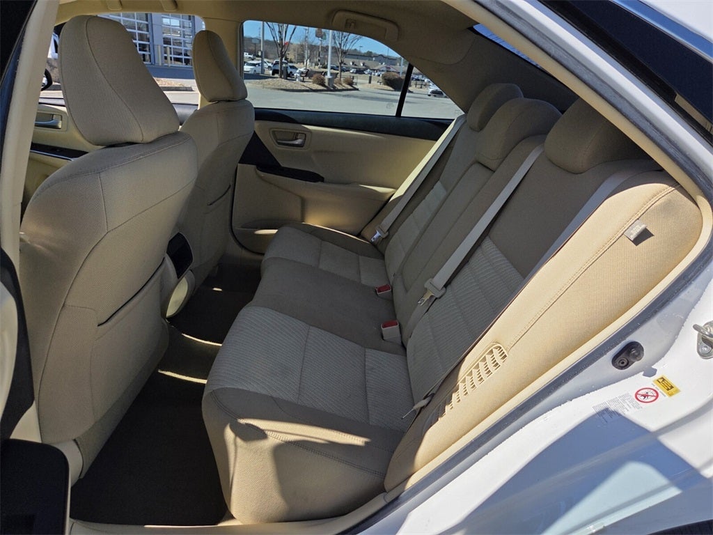 2017 Toyota CAMRY HYBRID LE