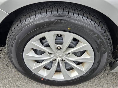 2015 Toyota CAMRY LE