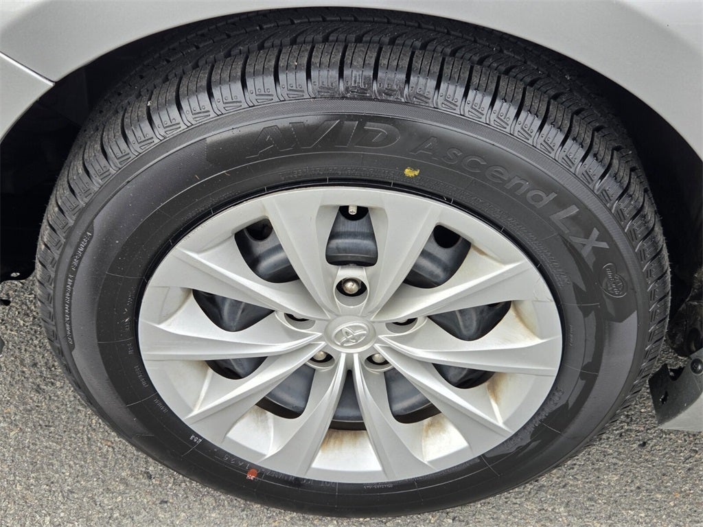 2015 Toyota CAMRY LE