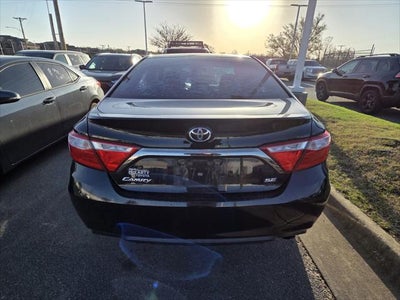 2017 Toyota CAMRY SE