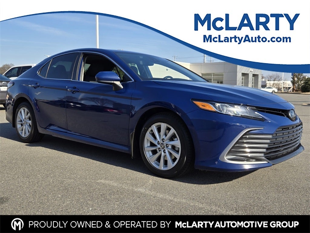 2023 Toyota CAMRY LE
