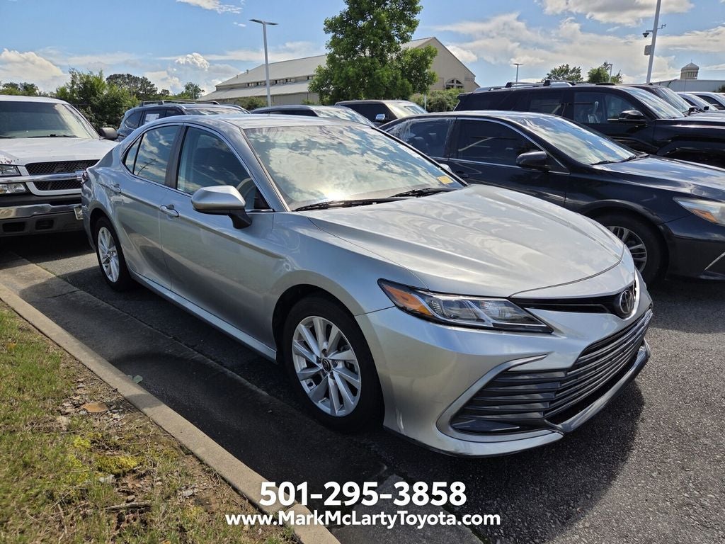 2022 Toyota Camry LE