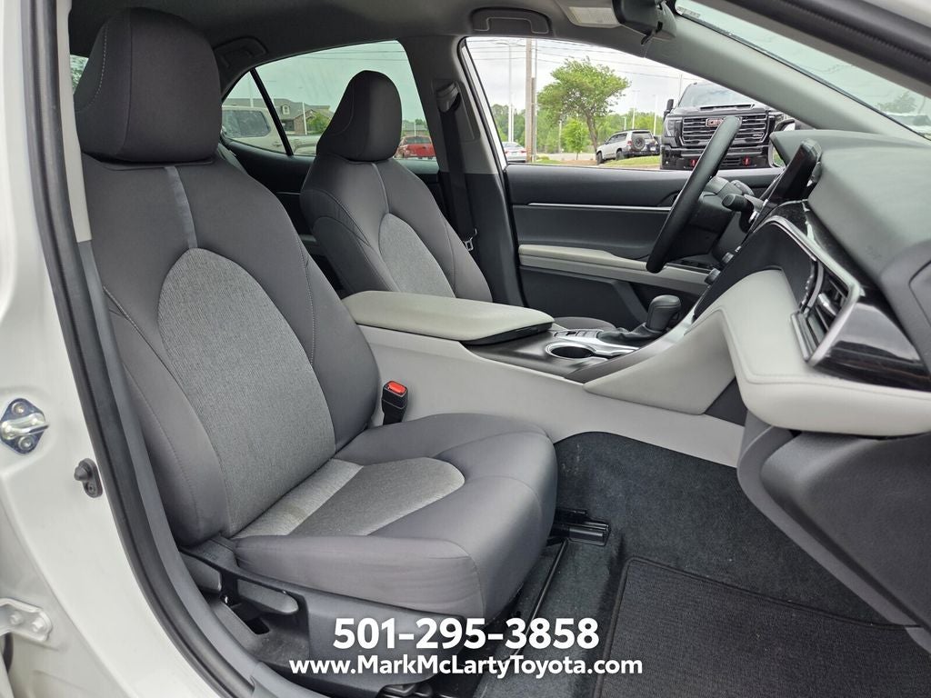 2023 Toyota CAMRY LE